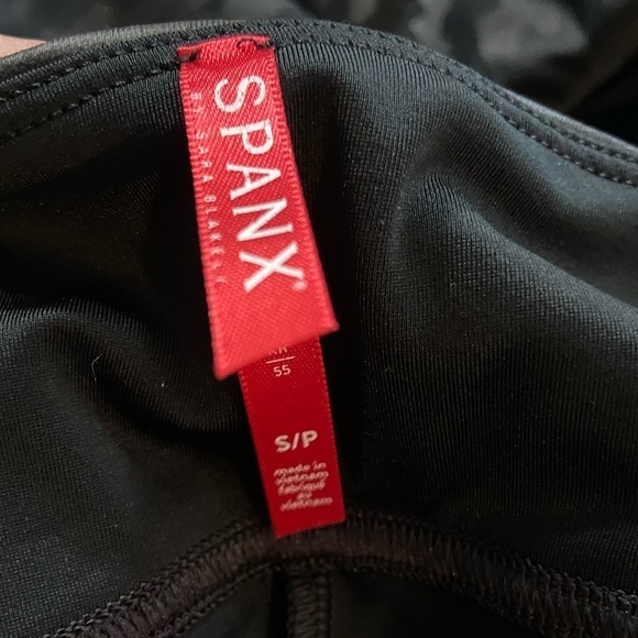 SPANX Faux Leather Camo Leggings - Picture 10 of 13